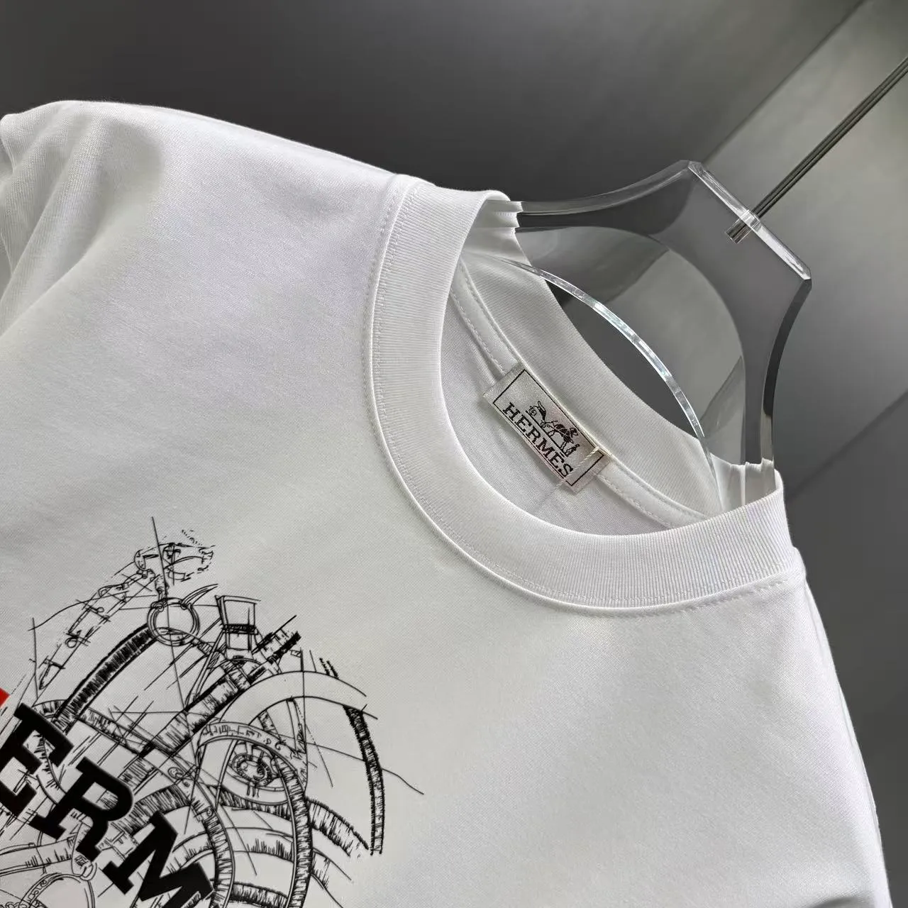 HERM* * 2026 New Arrival T logo ：Black White Yellow Bright Red Sizes：S M L XL XXL